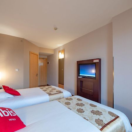 Ibis Hangzhou Huanglong Sports Center Hotel Exterior photo