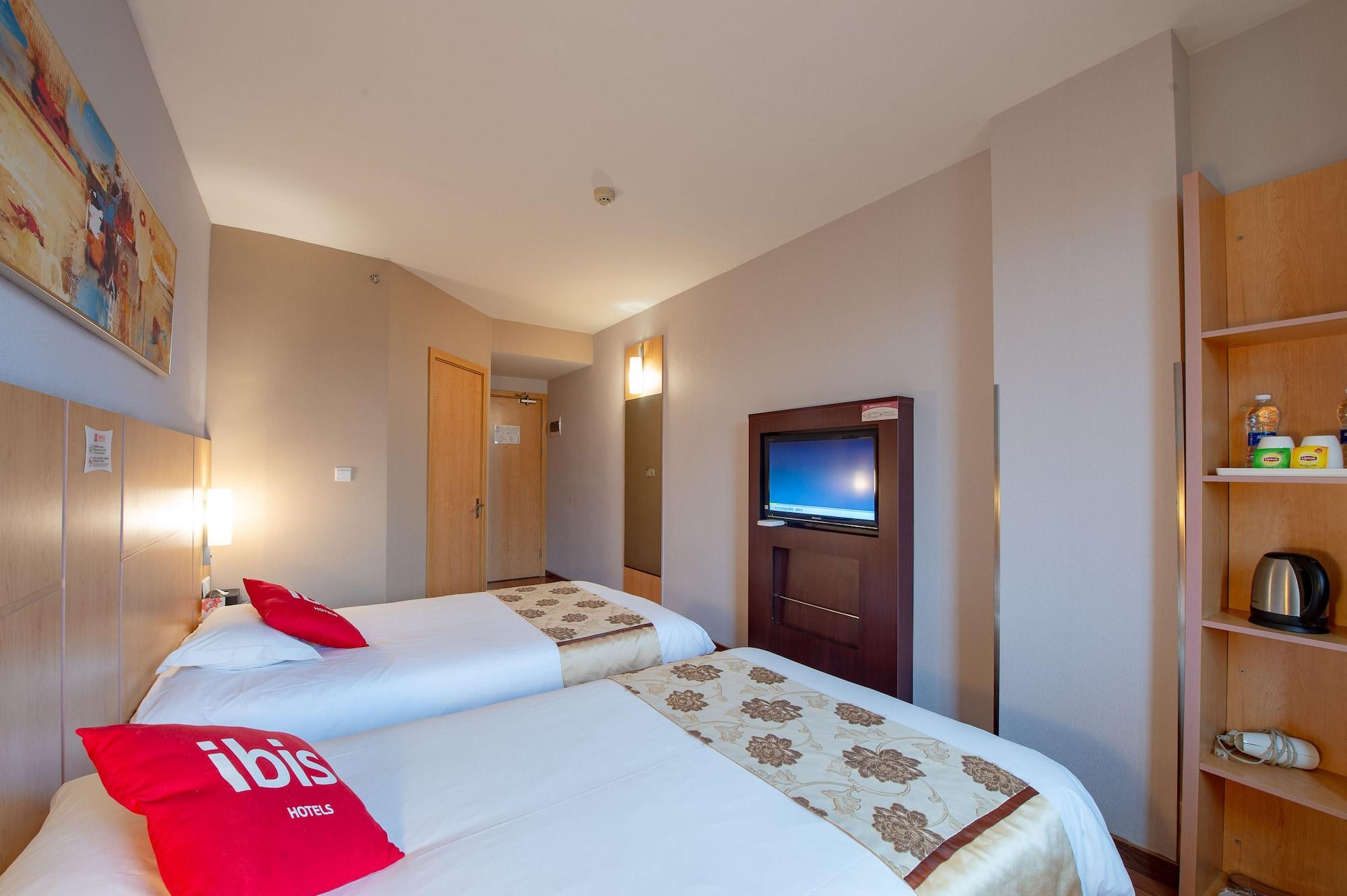 Ibis Hangzhou Huanglong Sports Center Hotel Exterior photo