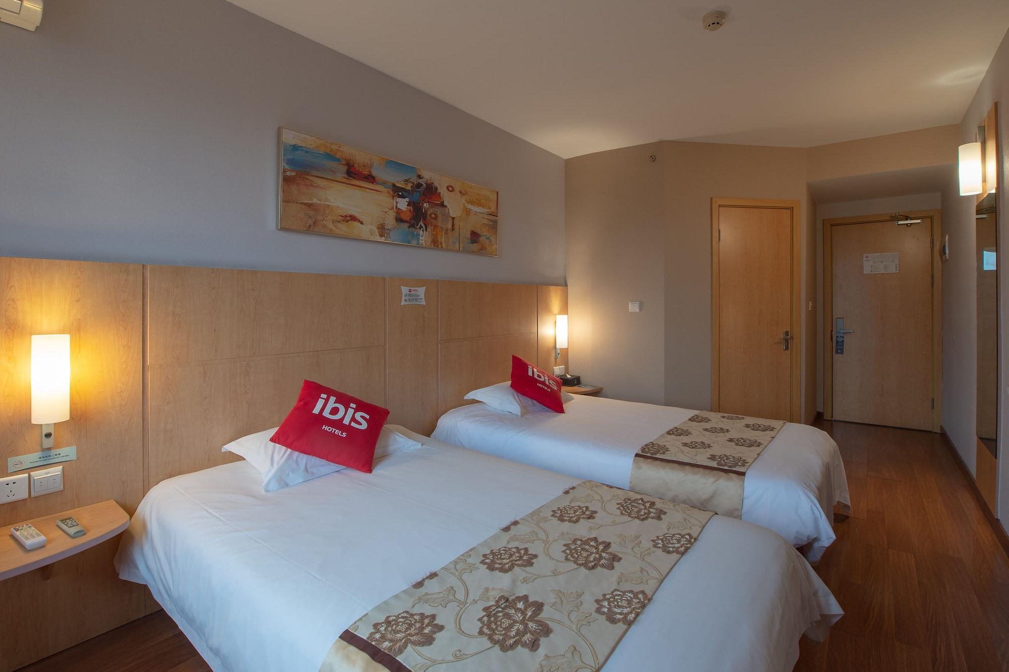 Ibis Hangzhou Huanglong Sports Center Hotel Exterior photo