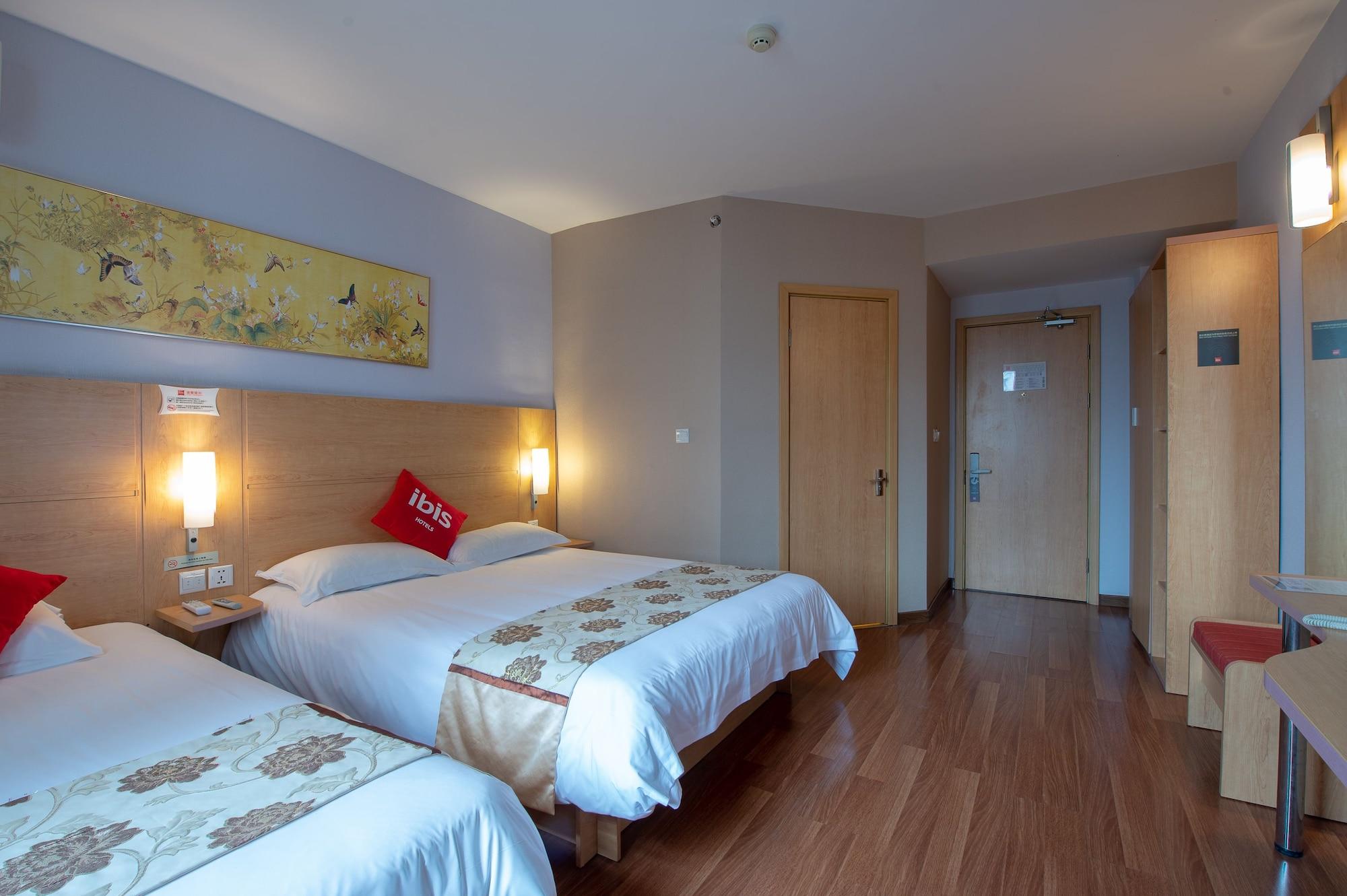 Ibis Hangzhou Huanglong Sports Center Hotel Exterior photo