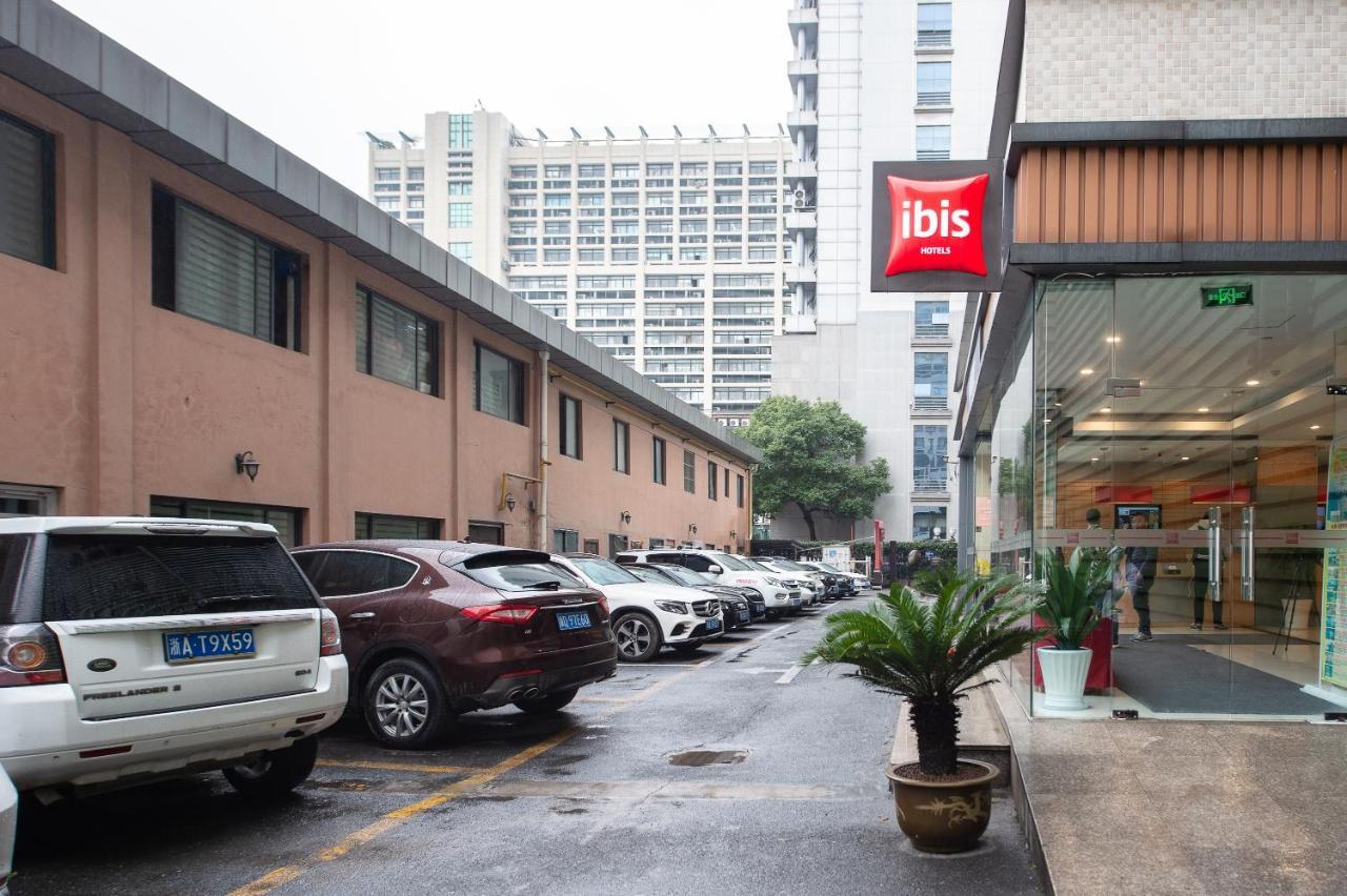 Ibis Hangzhou Huanglong Sports Center Hotel Exterior photo