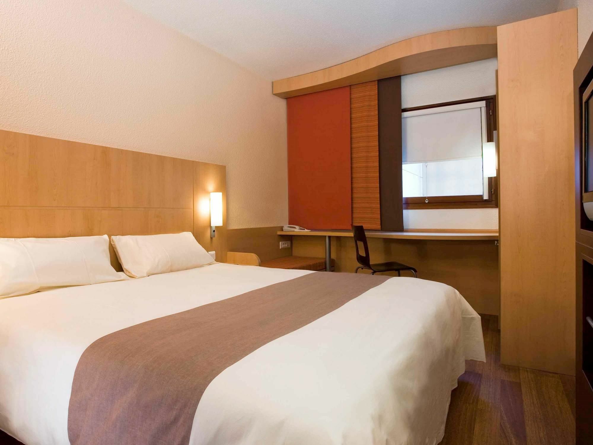 Ibis Hangzhou Huanglong Sports Center Hotel Exterior photo